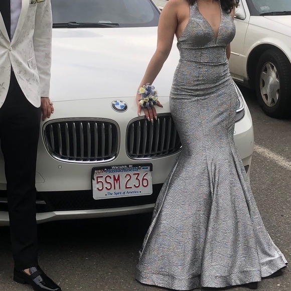 Prom dress - Picture 3 of 3